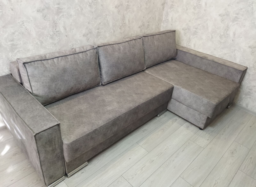 Фото нашей работы по перетяжки мебели